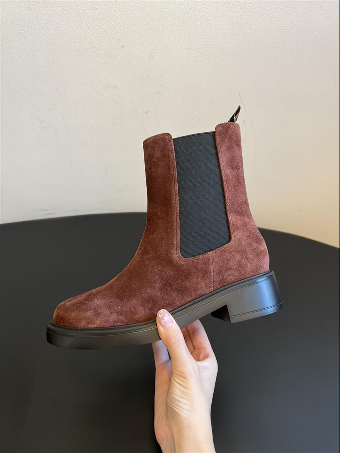 2025112817464744 350